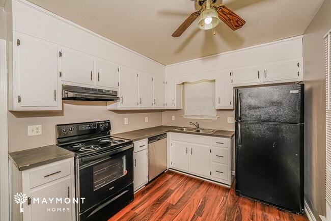 Photo - 1501 6th Pl NW