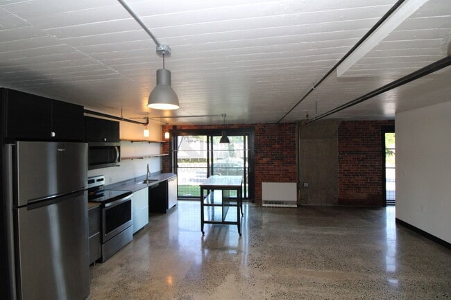 Photo - 710 Main St Unit 3 E