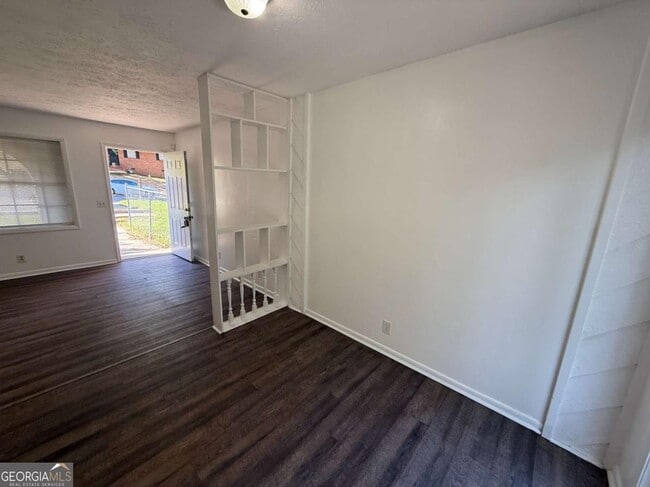 Photo - 1071 Laurel Ln NW