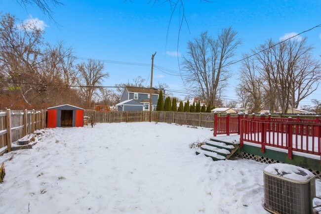 Photo - 35942 Vinewood St