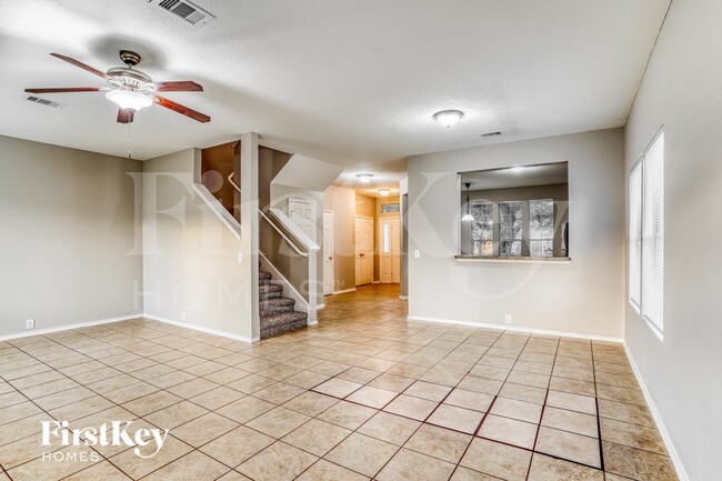 Photo - 6331 Scotchwood Dr