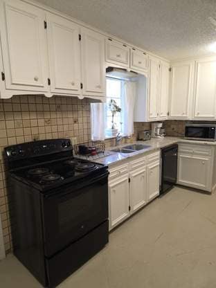 Photo - "Spacious 3-Bedroom Gem with 2300 Sq Ft in...