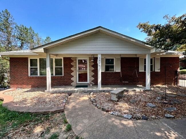 Building Photo - 5916 Wells Rd