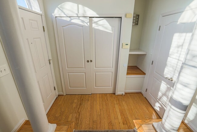 Photo - 641 Kirkcaldy Wy