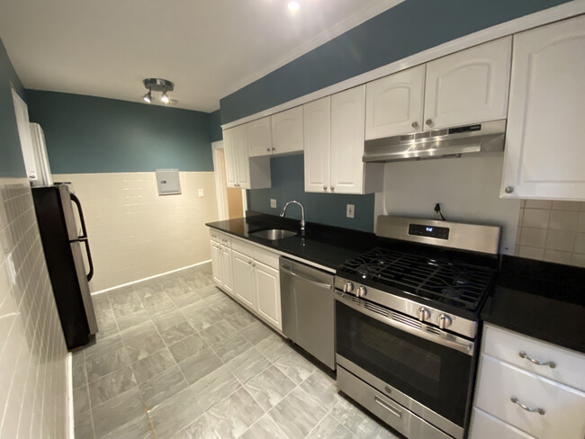 Building Photo - 26 Chiswick Rd Unit 6 Rental