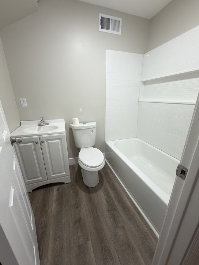 Photo - 108 Wetmore Park