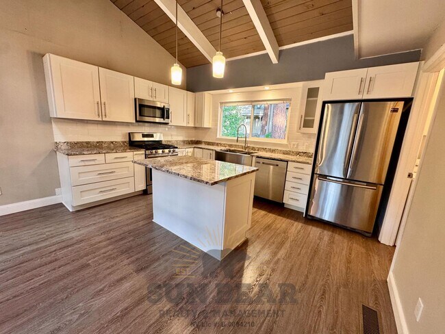 Photo - 3 Bedroom!  Dog Friendly!
