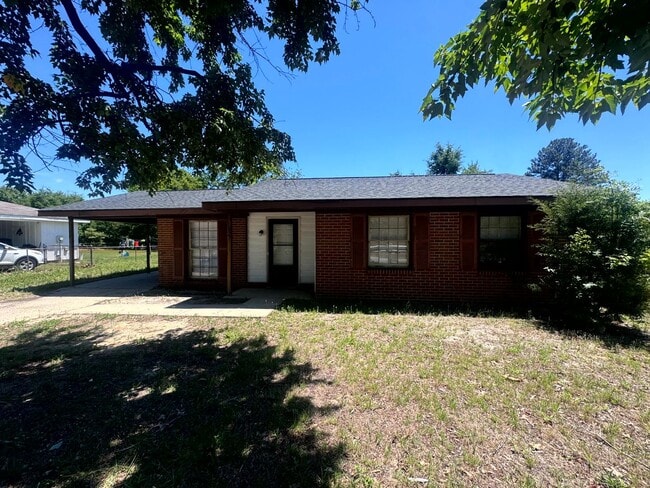 Building Photo - 927 Fiske Dr