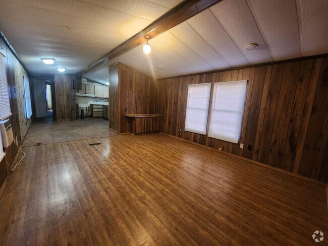 Building Photo - 8405 N U.s. 287 Rental