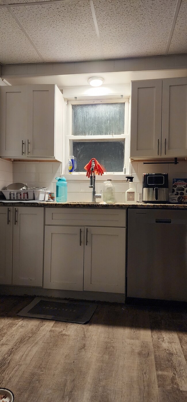 Photo - 4044 Pine St Unit 4044 Pine Street