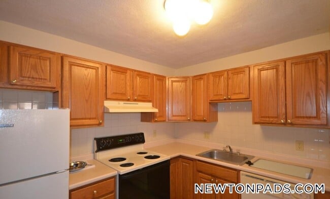 Photo - 286 Grove St Unidad 08