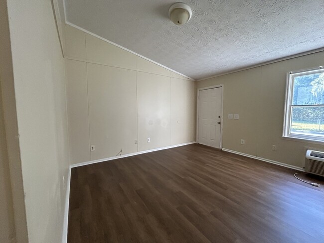 Photo - Apartment For Rent