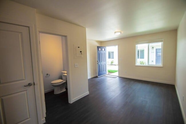 Photo - S St 7 plex Unit 1642 S St