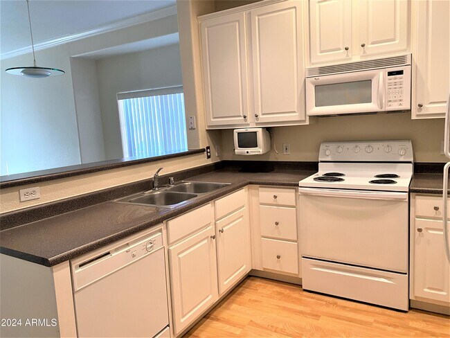 Photo - 4465 E Paradise Vlg Pkwy S