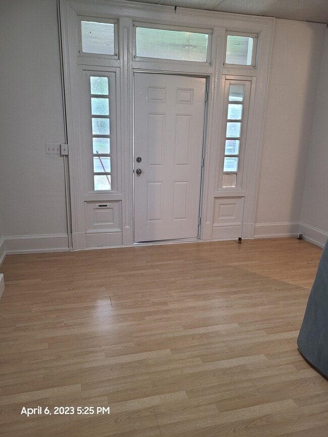 Building Photo - 3711 Liberty Heights Ave Unit 1F