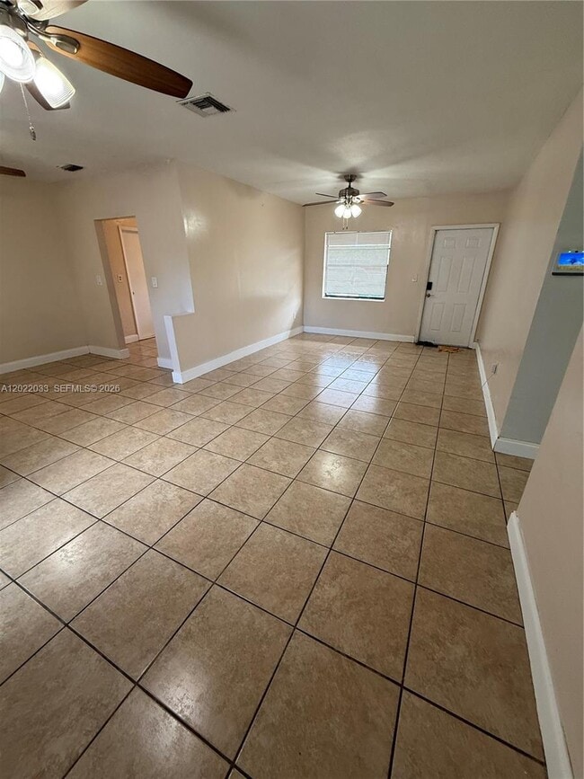 Photo - 17520 NW 40th Ave