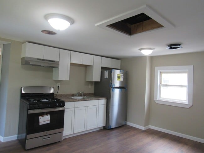 Photo - 27 Maple St Unit 2