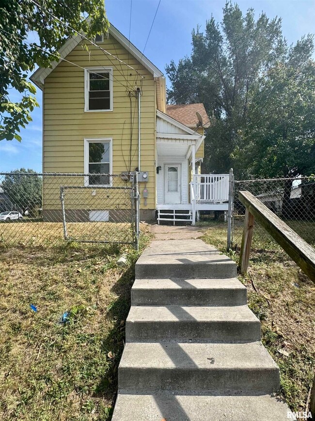 Building Photo - 201 S Howell St