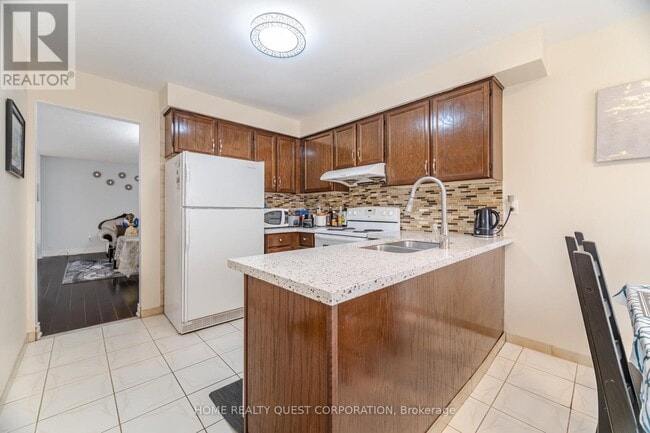 Photo - 1722 Princelea Pl