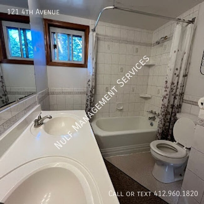 Photo - 121 4th Ave