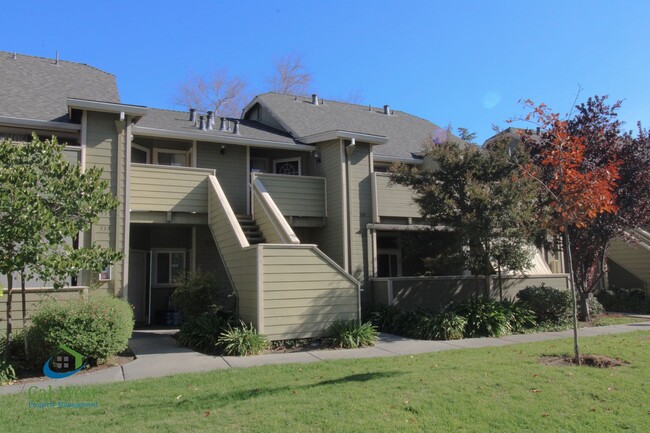 $2795 - 2 Bedroom, 2 Bath Condo w/ AC in G... - $2795 - 2 Bedroom, 2 Bath Condo w/ AC in G...