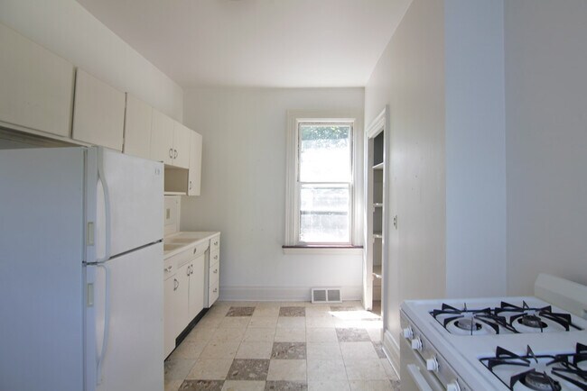 Photo - 426 Biddle Ave Unit 2