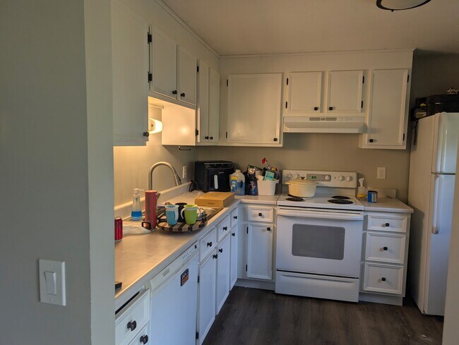 466 Penbrooke Dr