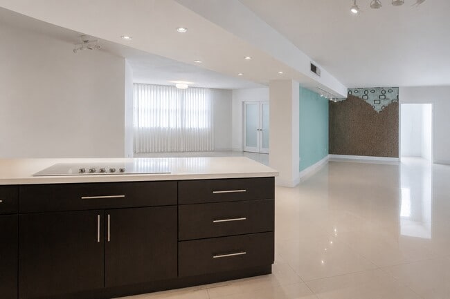 Photo - 825 Brickell Bay Dr Unit 1151