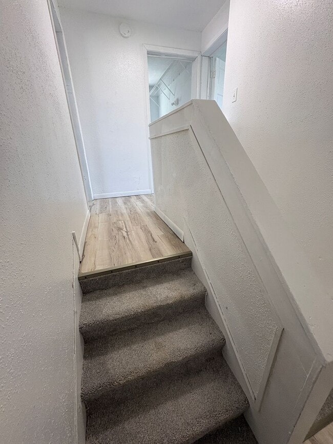 Photo - 3 Bed/1Bath House for Rent!