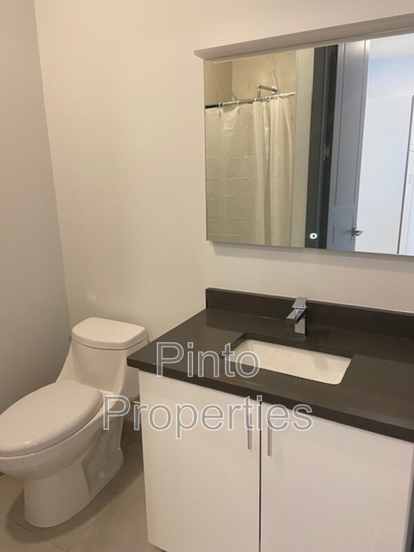 Photo - 10749-10786 86 Ave NW