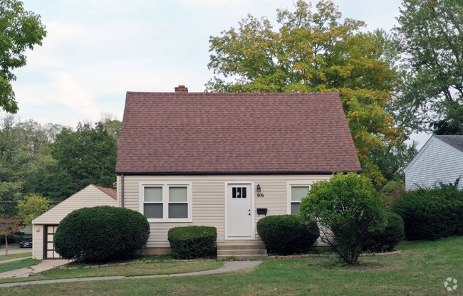 Building Photo - 805 S Norbury Ave Rental