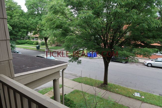 Photo - 164-166-166 Meigs St Unit 166-4