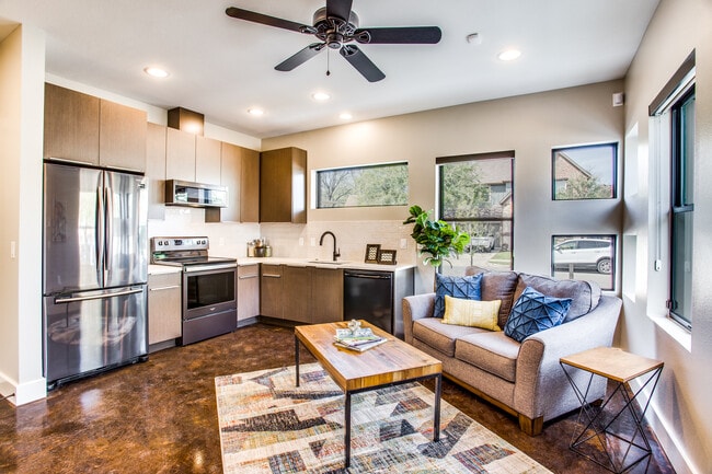 Photo - 3137 Lubbock Ave