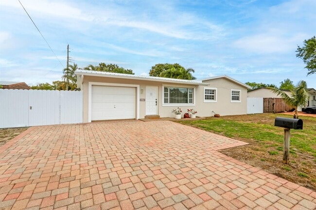 Building Photo - 6573 Eaton St