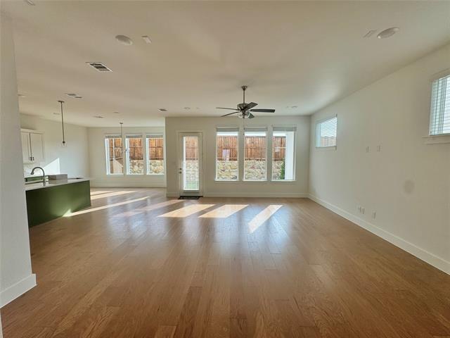 Photo - 304 Chestnut St