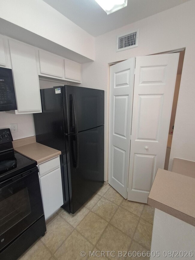 Photo - 171 SW Palm Dr Unit 203