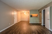2BD, 2BA - 980SF - Living Room