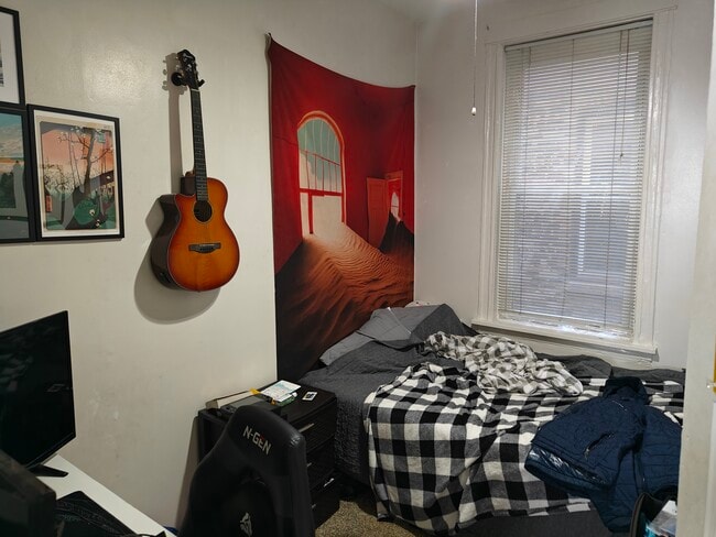 Photo - 1032 W Taylor St Apartments Unit 2r