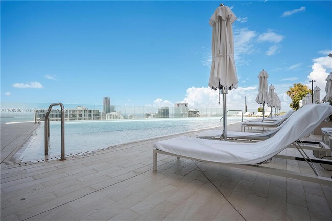 Photo - 300 Biscayne Blvd Way Condominio Unidad 1106