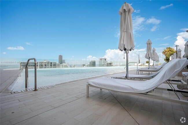 Building Photo - 300 Biscayne Blvd Way Unit 1106 Rental