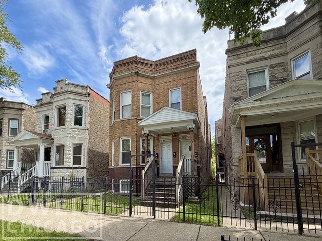 Photo - 731 N Christiana Ave Unit 1F