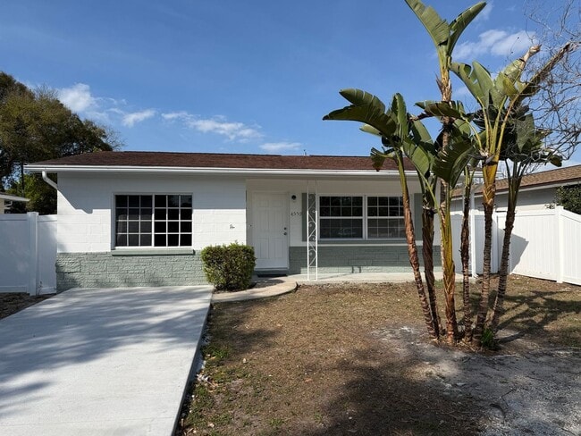 Photo - 4559 33rd Ave N