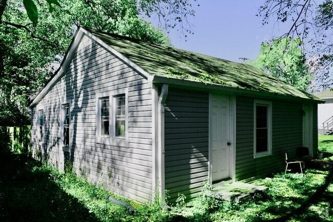 Building Photo - 114 Lucile St Rental