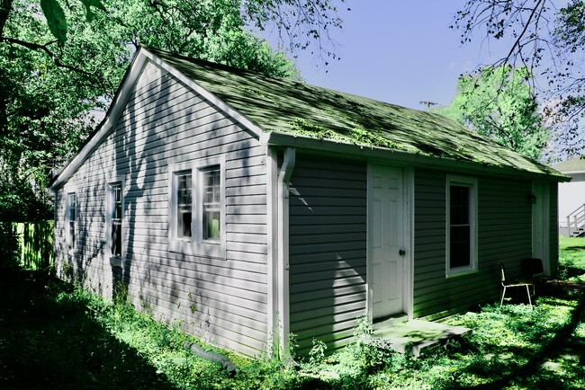 Building Photo - 114 Lucile St Rental