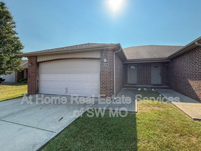 Building Photo - 661 S Landen Rental