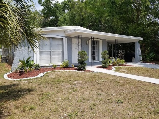 Photo - 1005 W Grace St Casa
