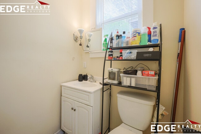 Photo - 157 Murdock St Unit 1