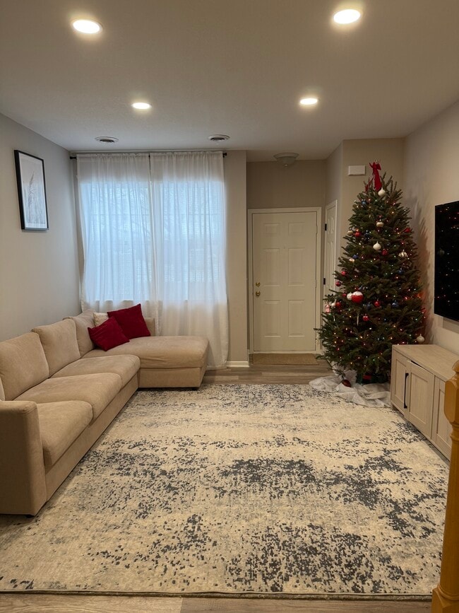 Photo - 11190 204th St W