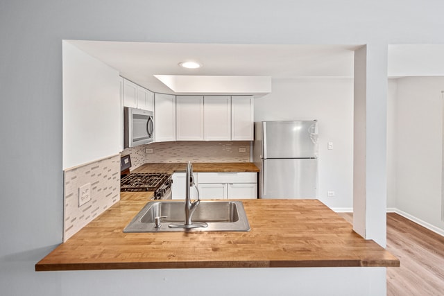 Photo - 1412 W Inverrary Ln