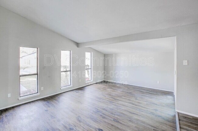 Photo - 5806 Evening Shadows Ln